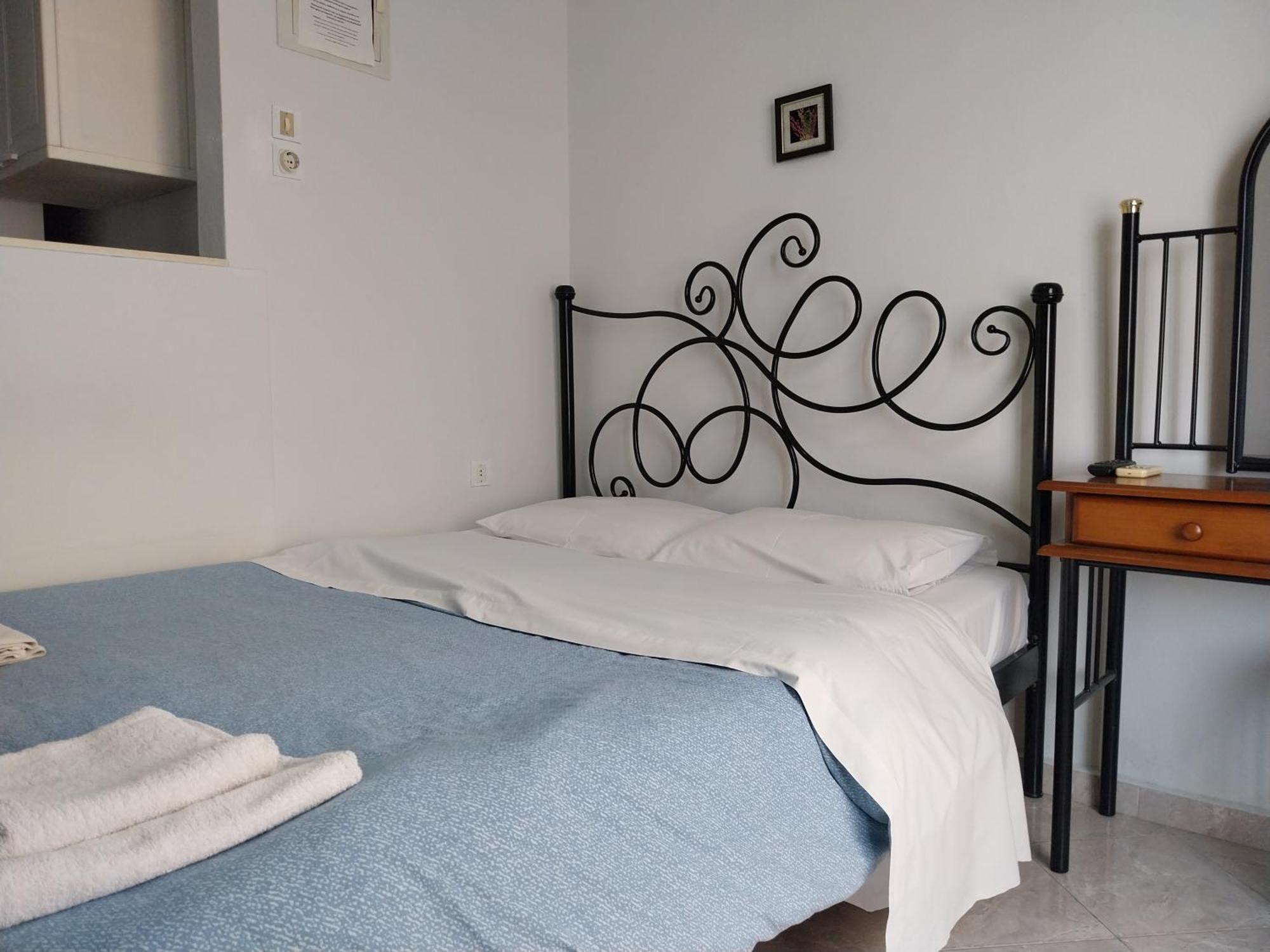 Hermoupoli Rooms Exterior photo